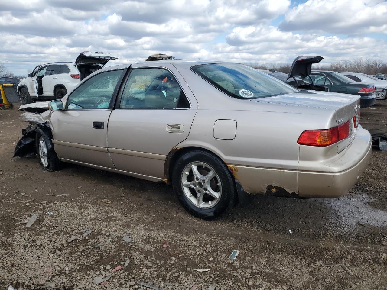 2001 Toyota Camry - Image 2