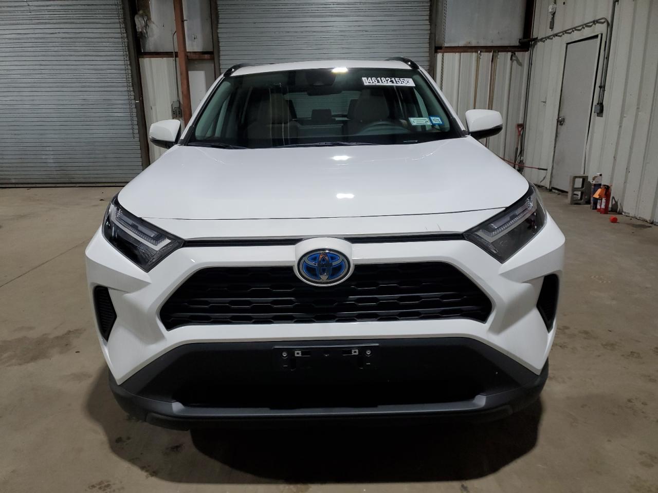 2024 Toyota RAV 4 - Image 5