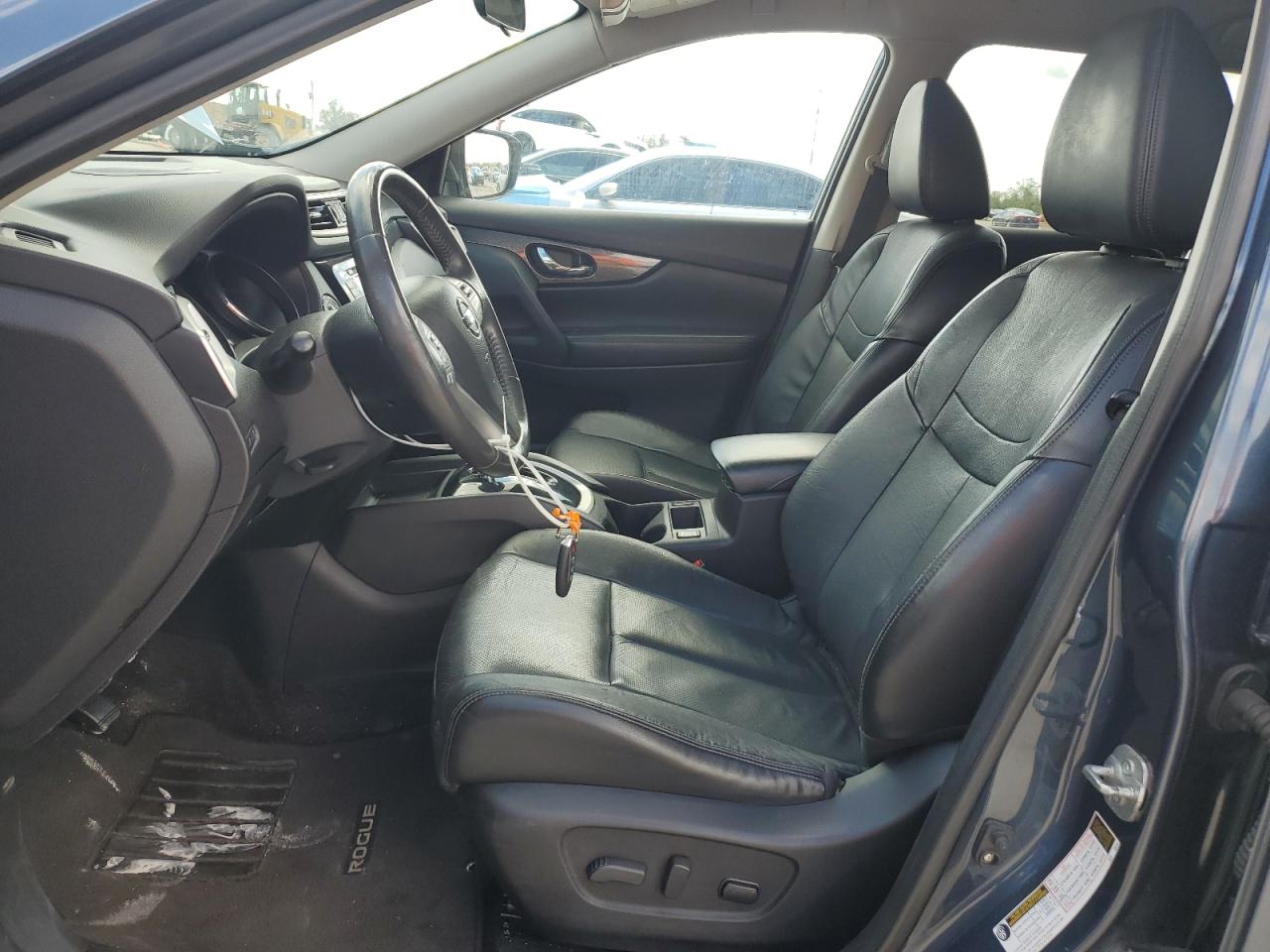 2014 Nissan Rogue - Image 7