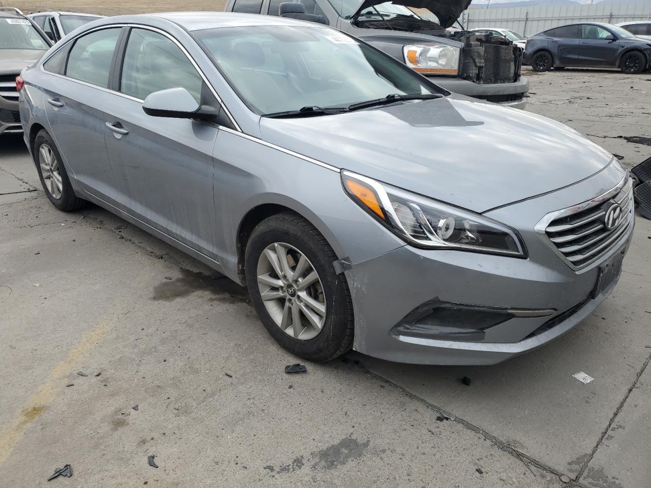 2017 Hyundai Sonata - Image 4