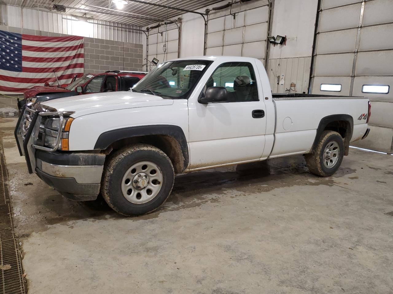 2005 Chevrolet Silverado - Image 1