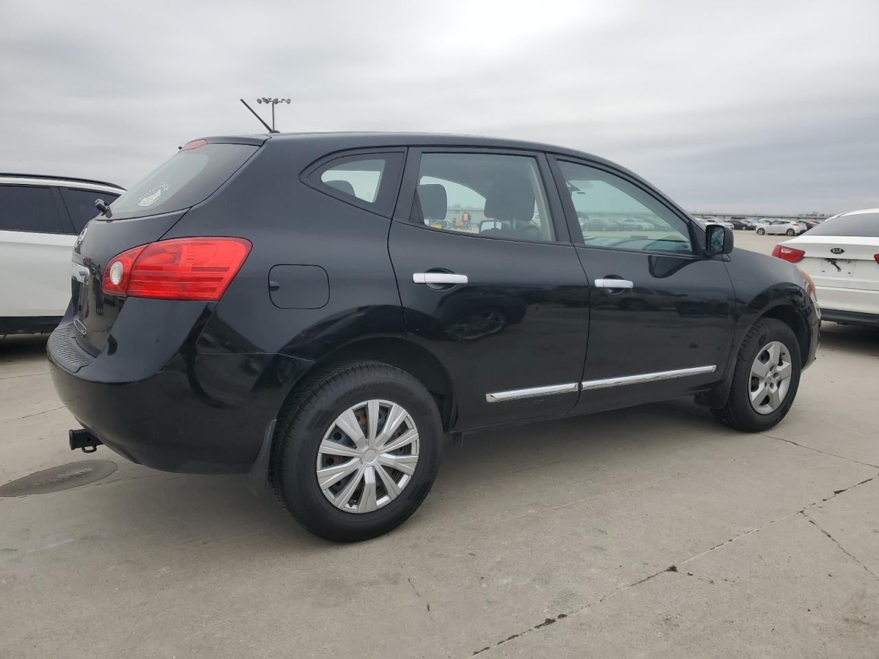 2015 Nissan Rogue - Image 3