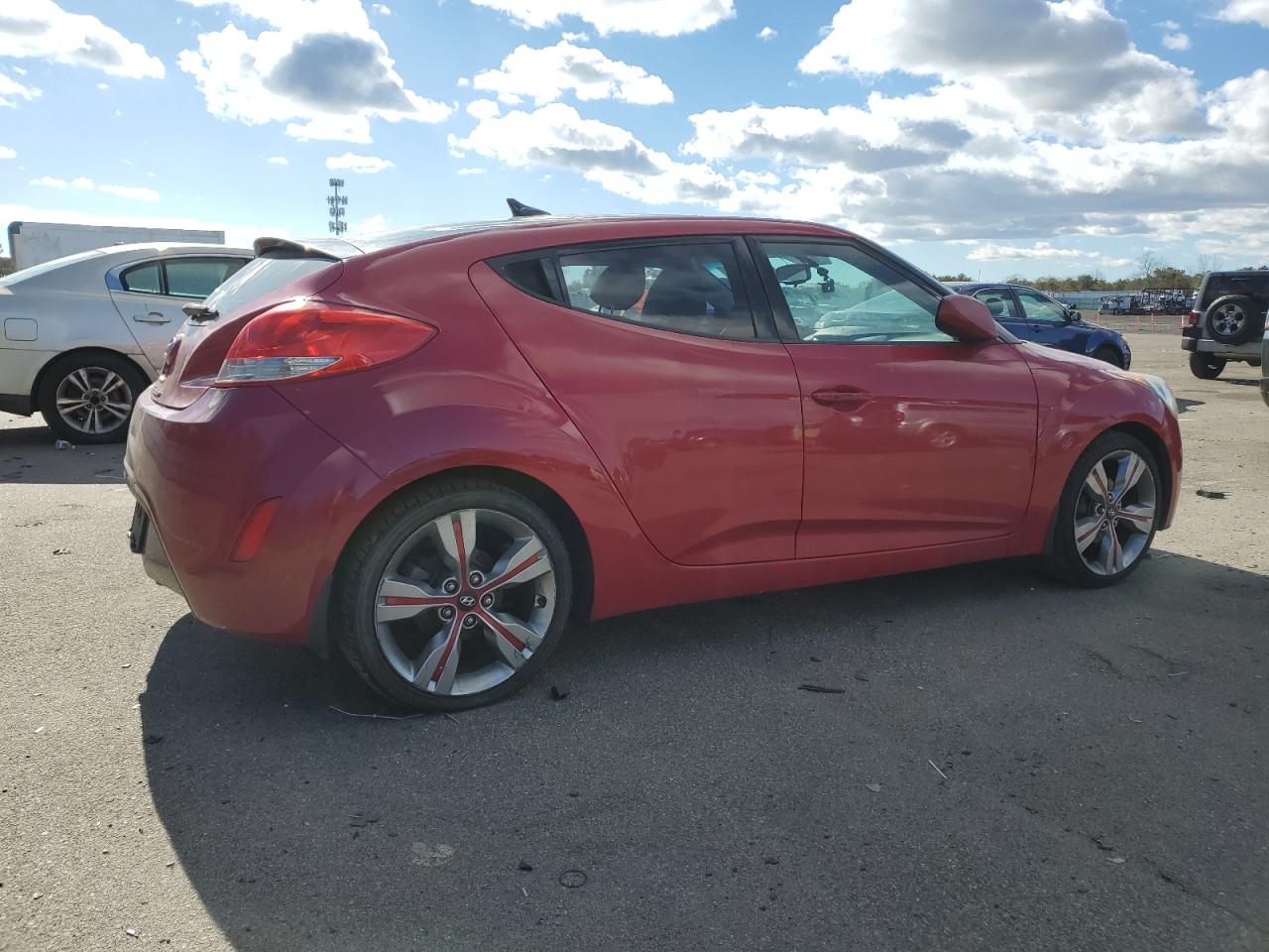 2012 Hyundai Veloster - Image 3