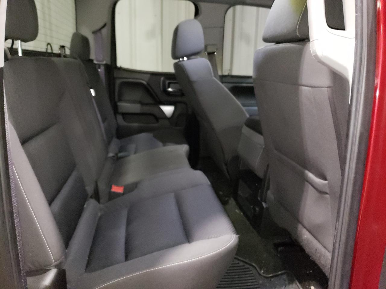 2016 Chevrolet Silverado - Image 10