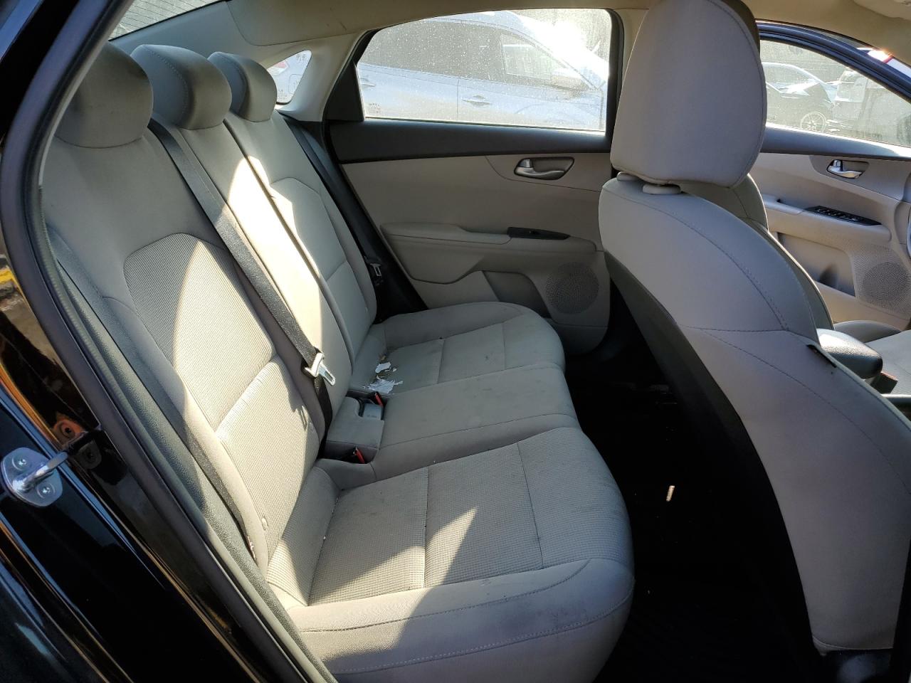 2021 Kia Forte - Image 10
