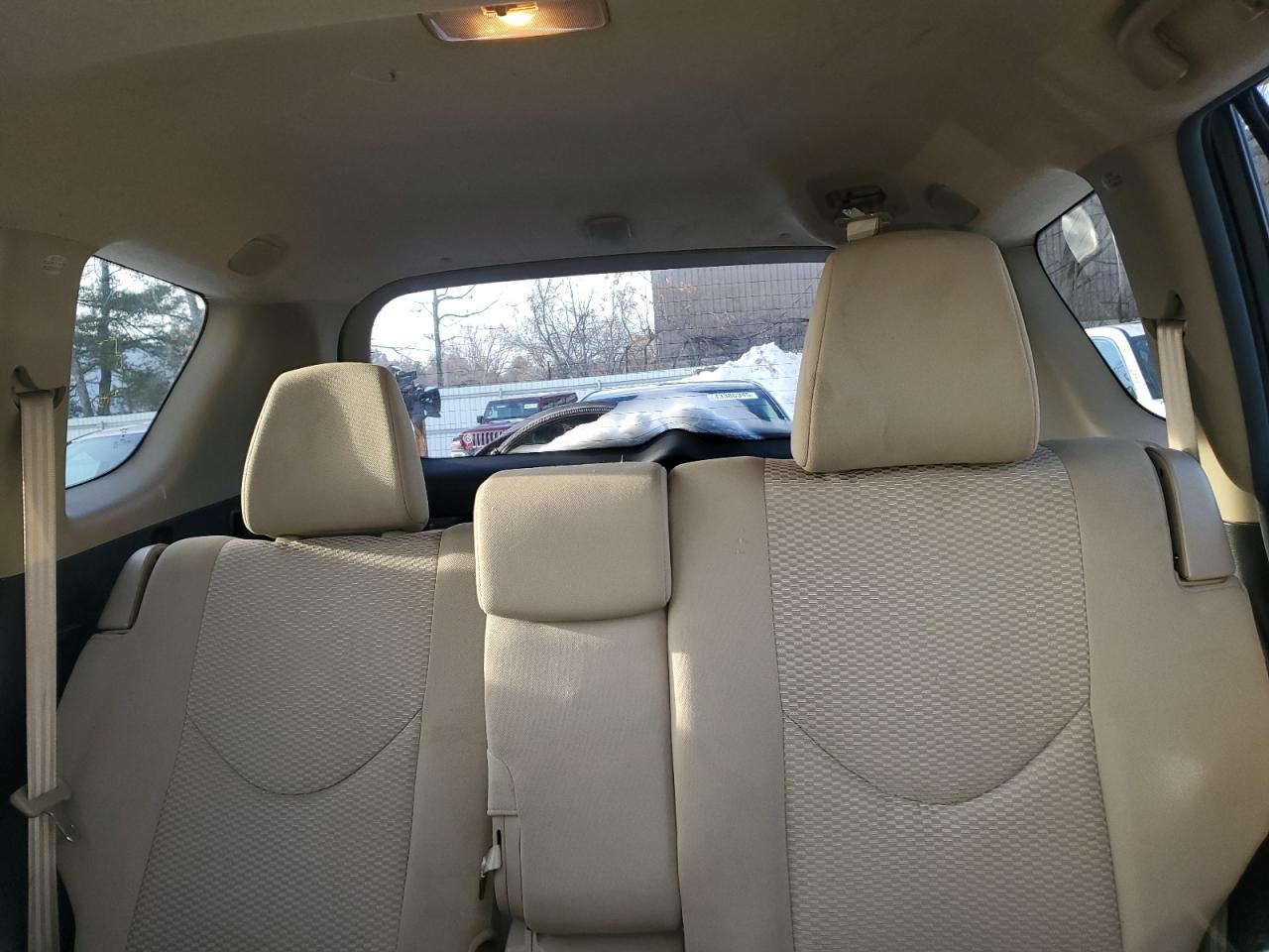 2011 Toyota RAV 4 - Image 10