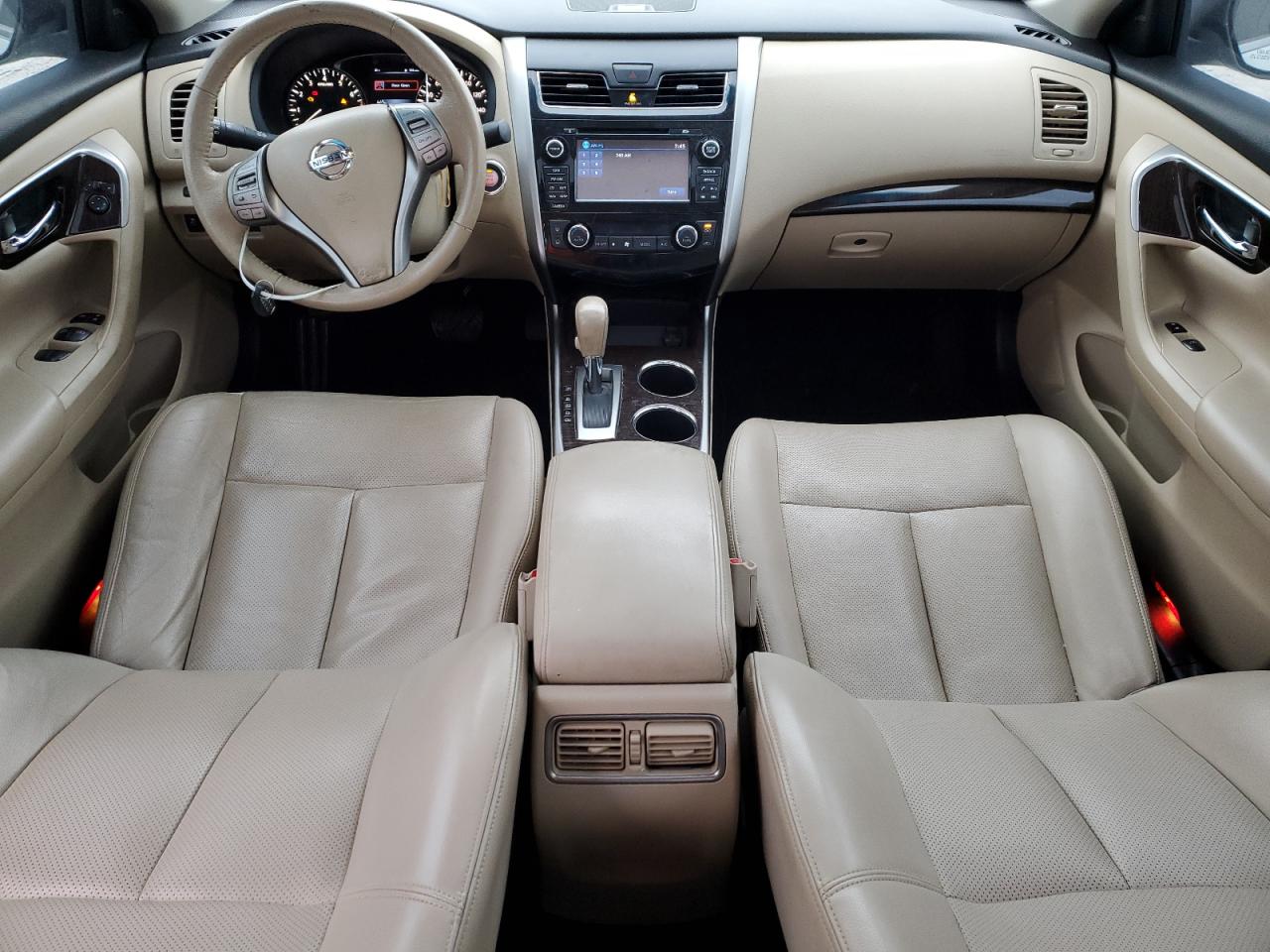 2015 Nissan Altima - Image 8