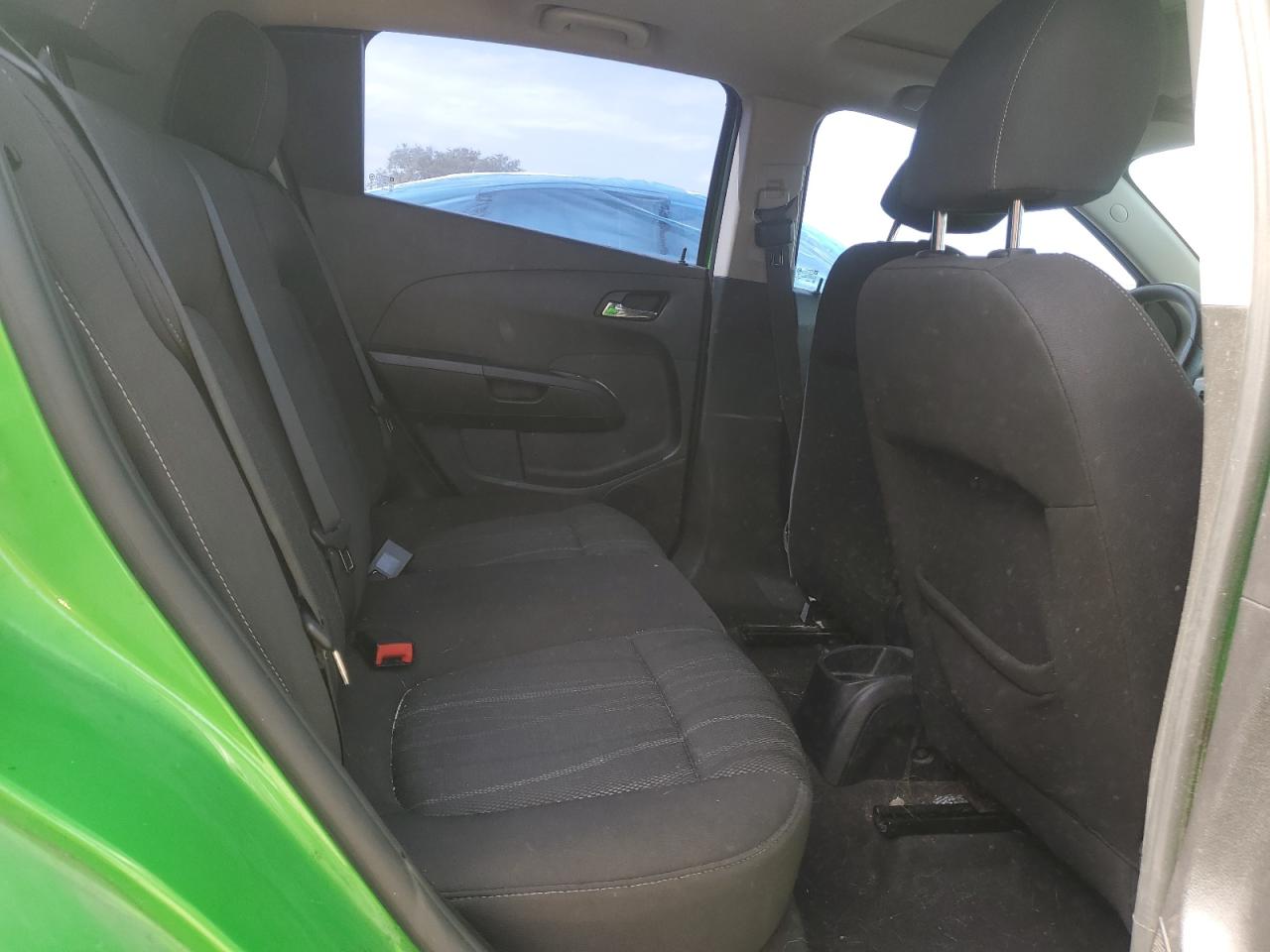 2015 Chevrolet Sonic - Image 10