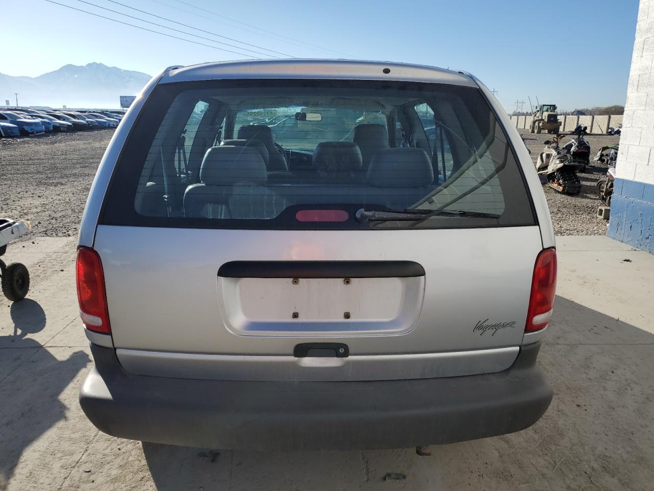 2000 Plymouth Voyager - Image 6