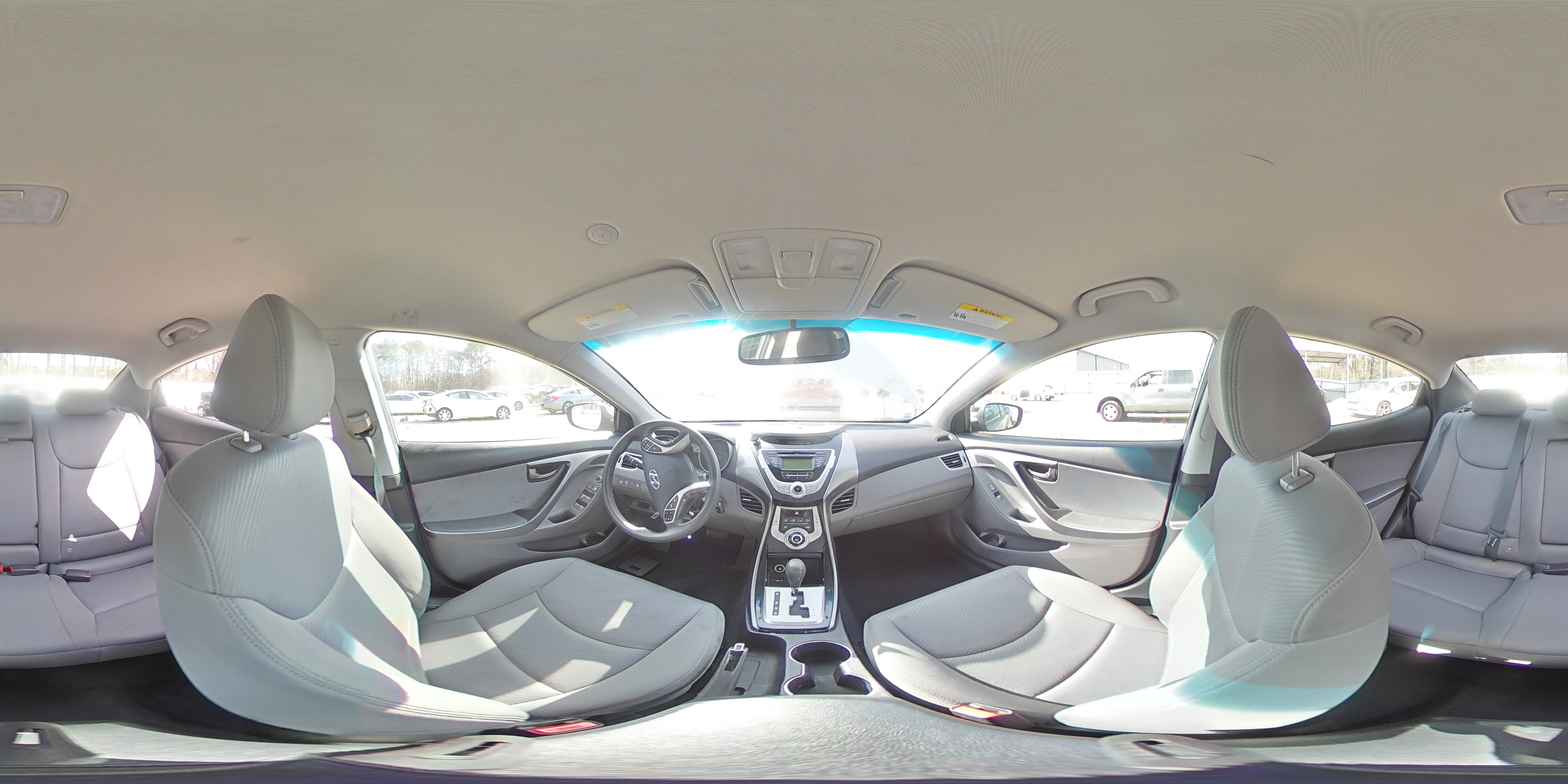 2012 Hyundai Elantra - Image 14