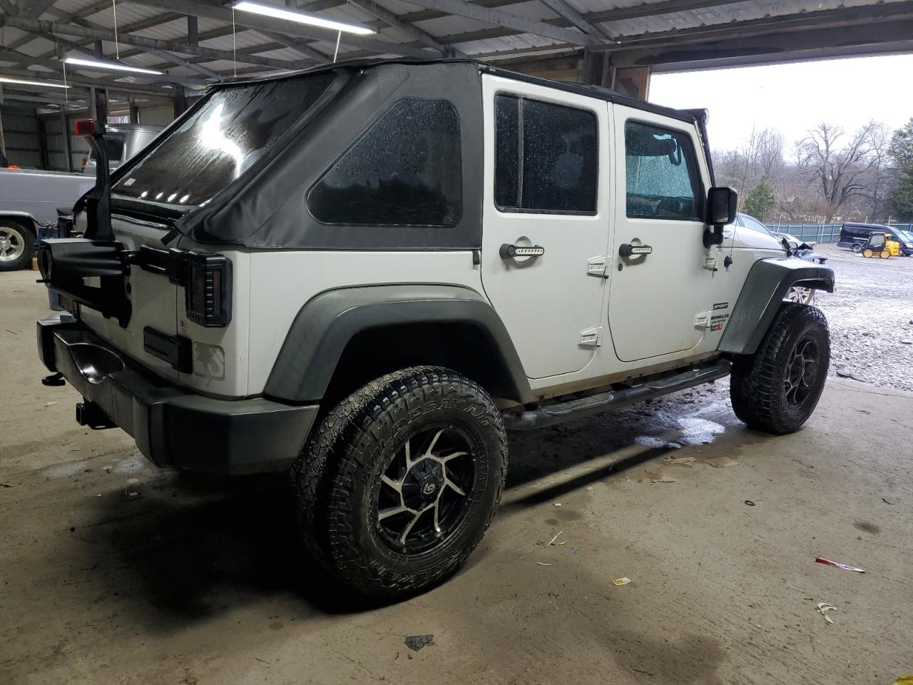 2016 Jeep Wrangler - Image 3