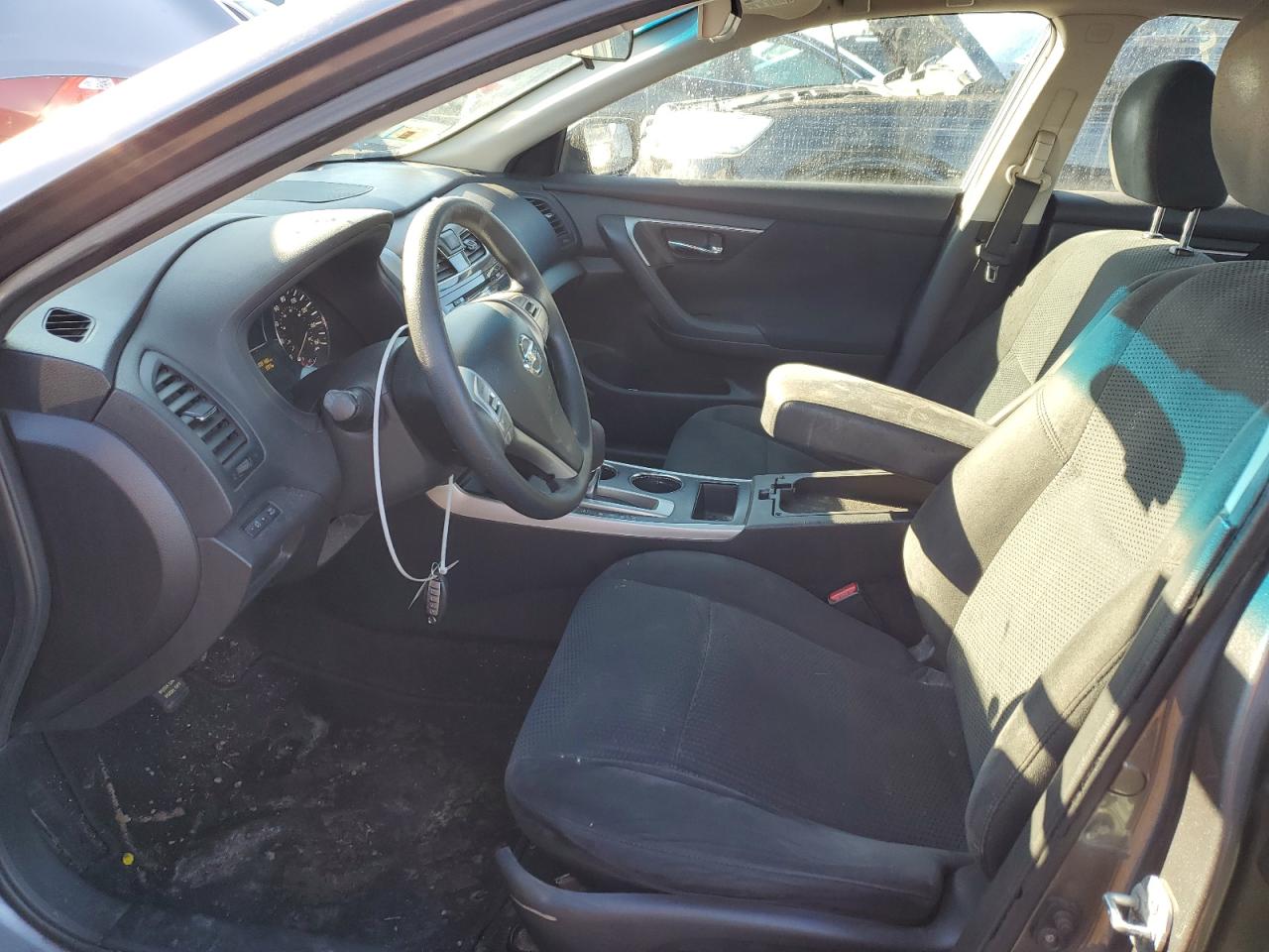 2015 Nissan Altima - Image 7