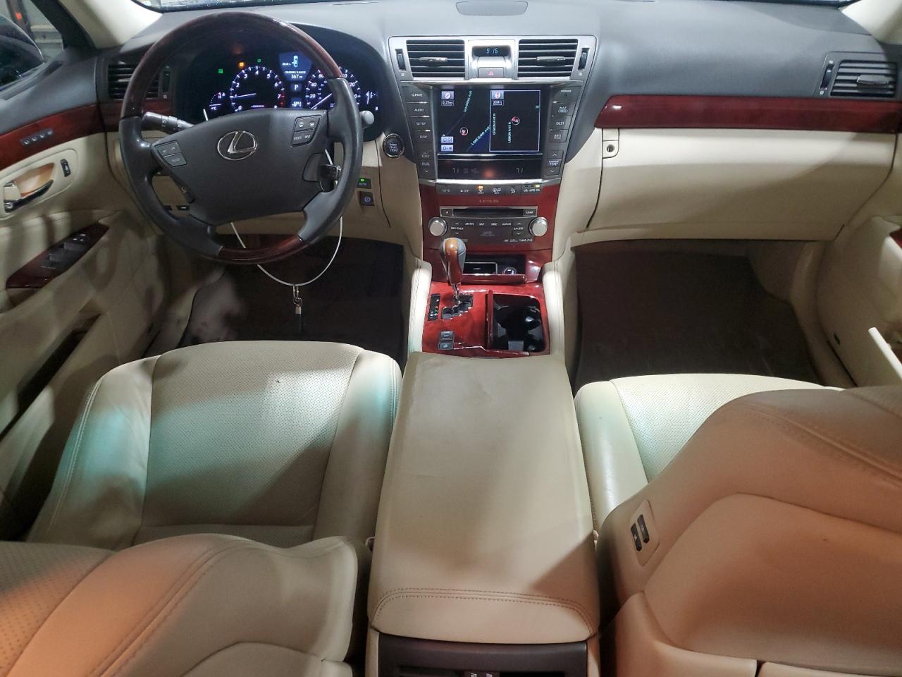 2011 Lexus LS - Image 8