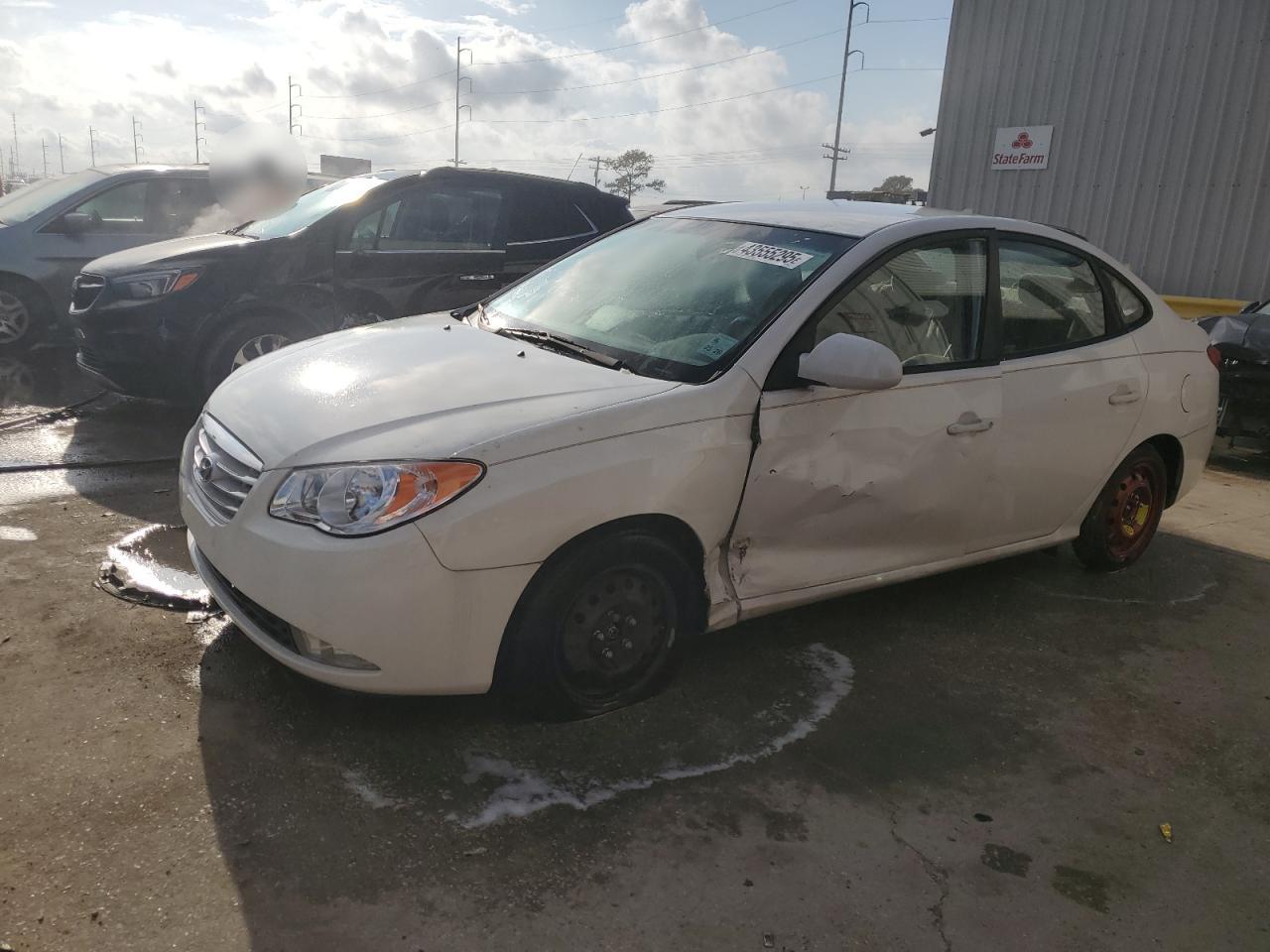 2010 Hyundai Elantra - Image 1