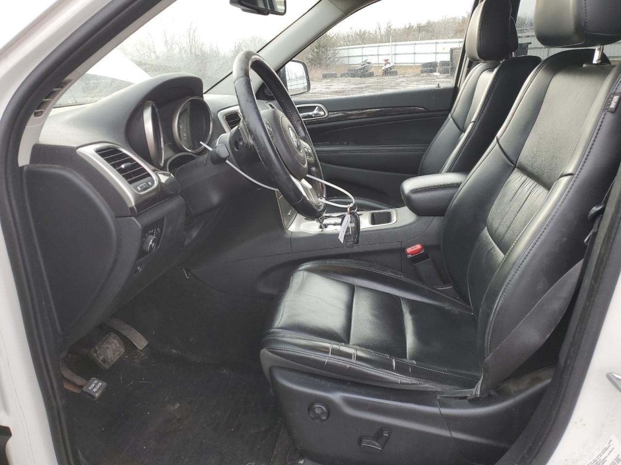 2011 Jeep Grand Cherokee - Image 7