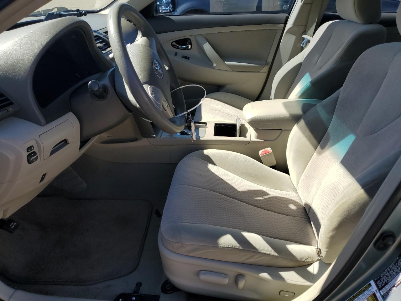 2011 Toyota Camry - Image 7