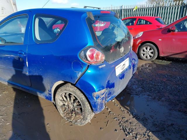 2009 TOYOTA AYGO BLUE