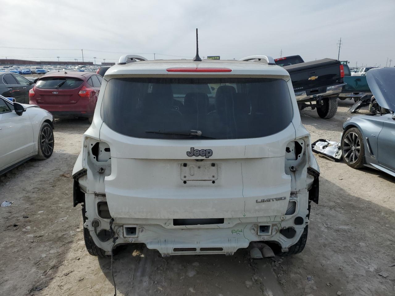2016 Jeep Renegade - Image 6