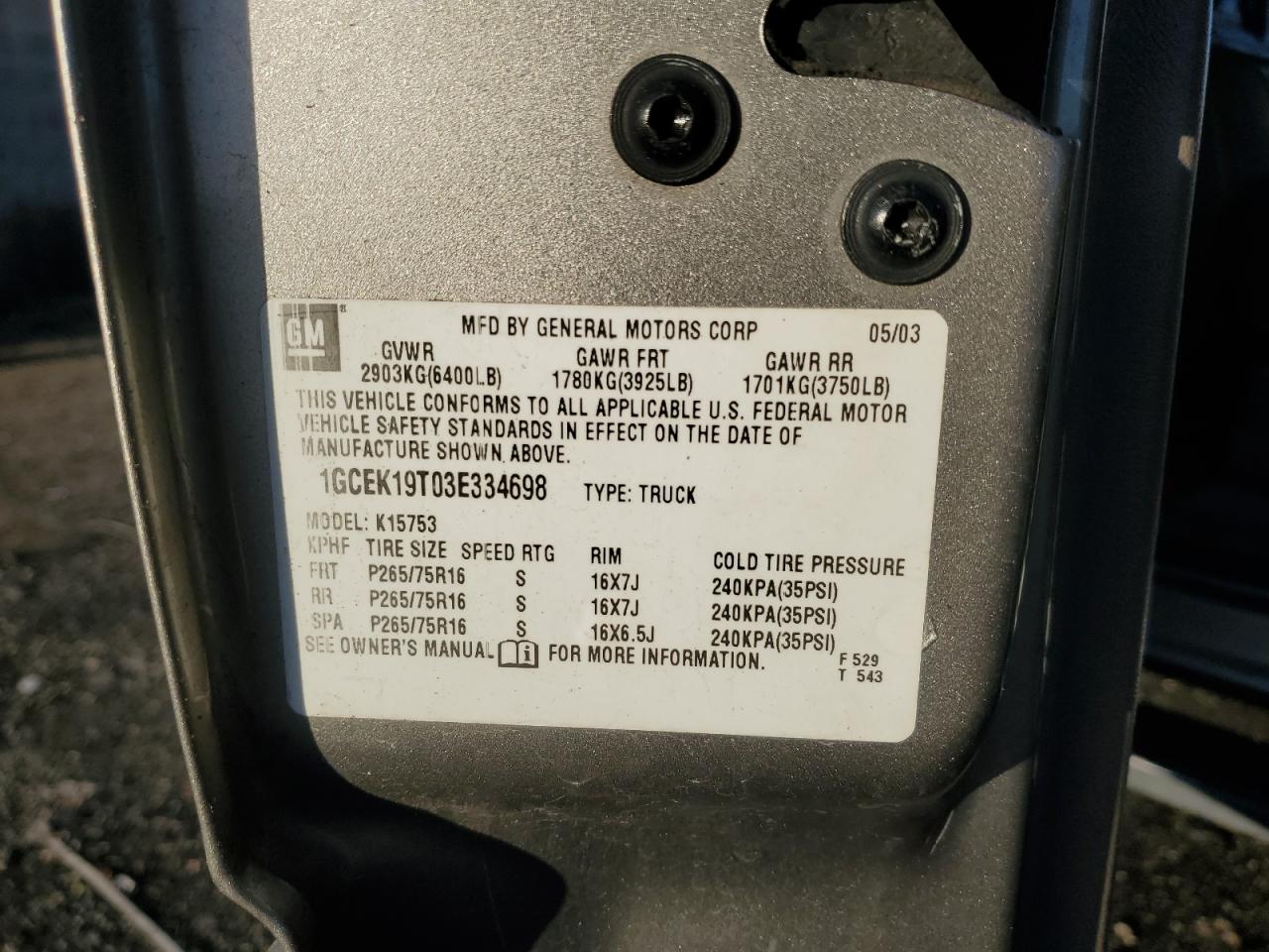 2003 Chevrolet Silverado - Image 14