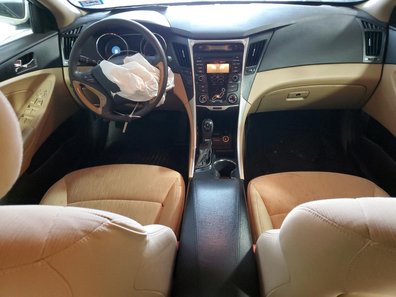 2012 Hyundai Sonata - Image 8