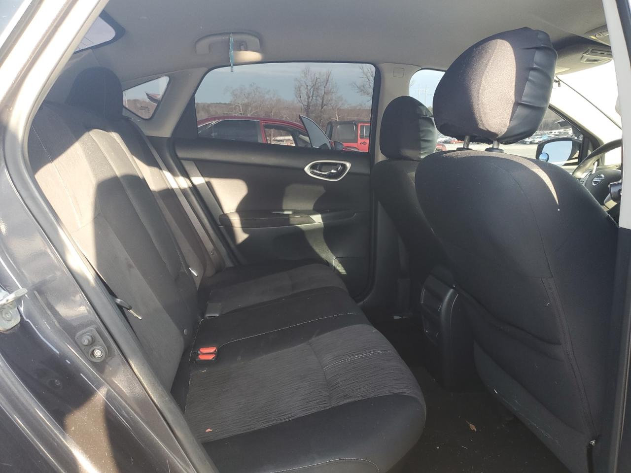 2014 Nissan Sentra - Image 10