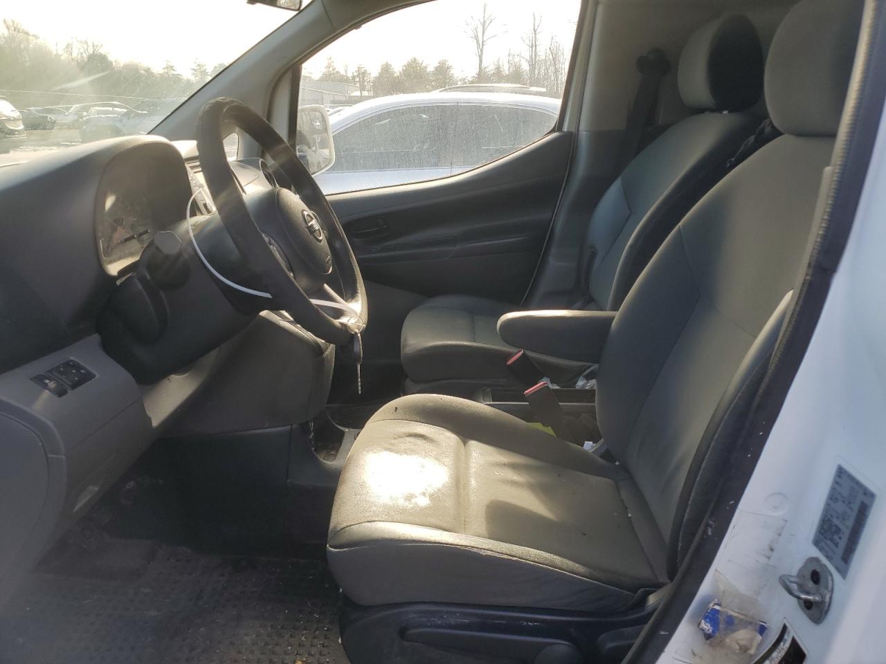 2015 Nissan NV - Image 7
