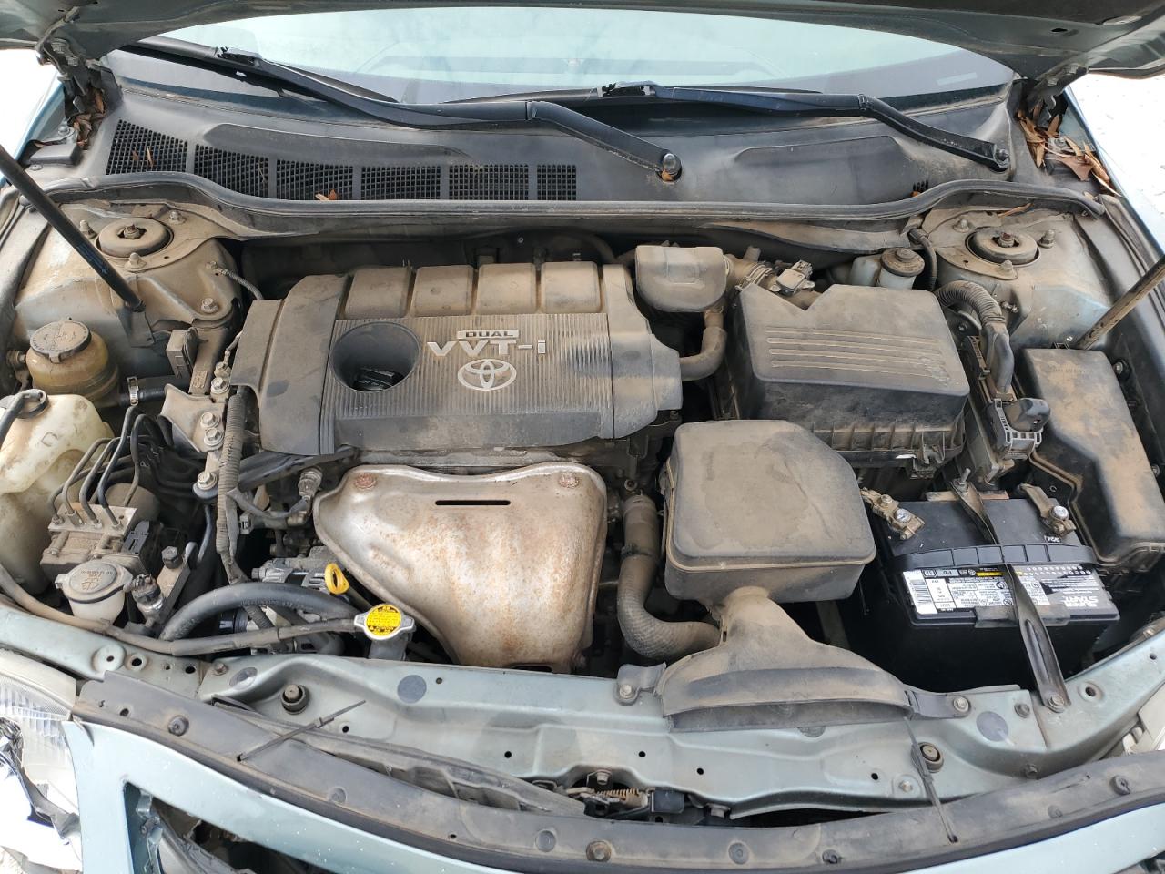 2010 Toyota Camry - Image 11