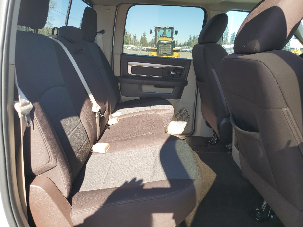 2015 RAM 2500 - Image 10