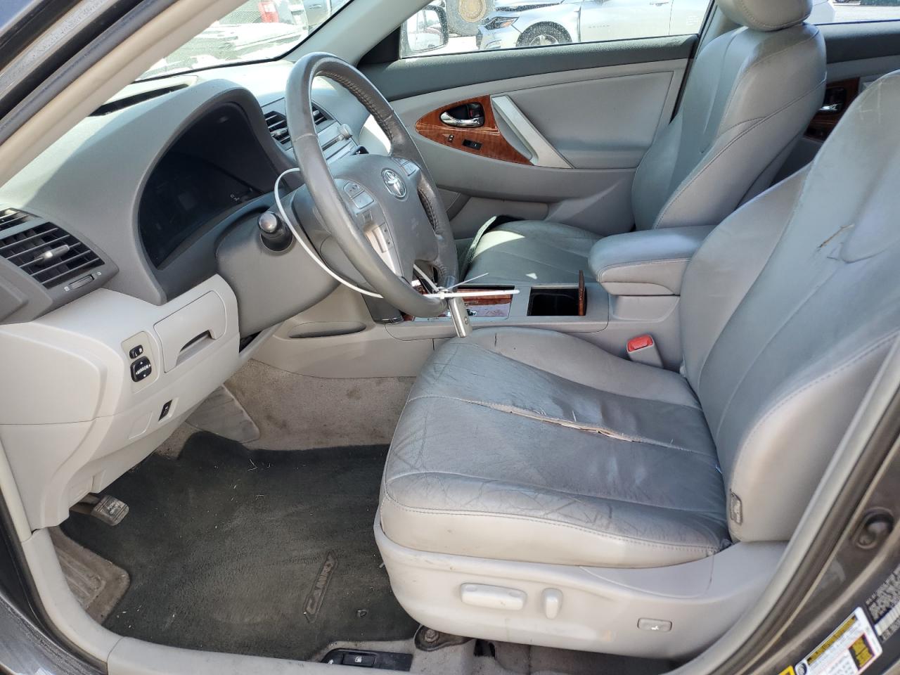 2010 Toyota Camry - Image 7
