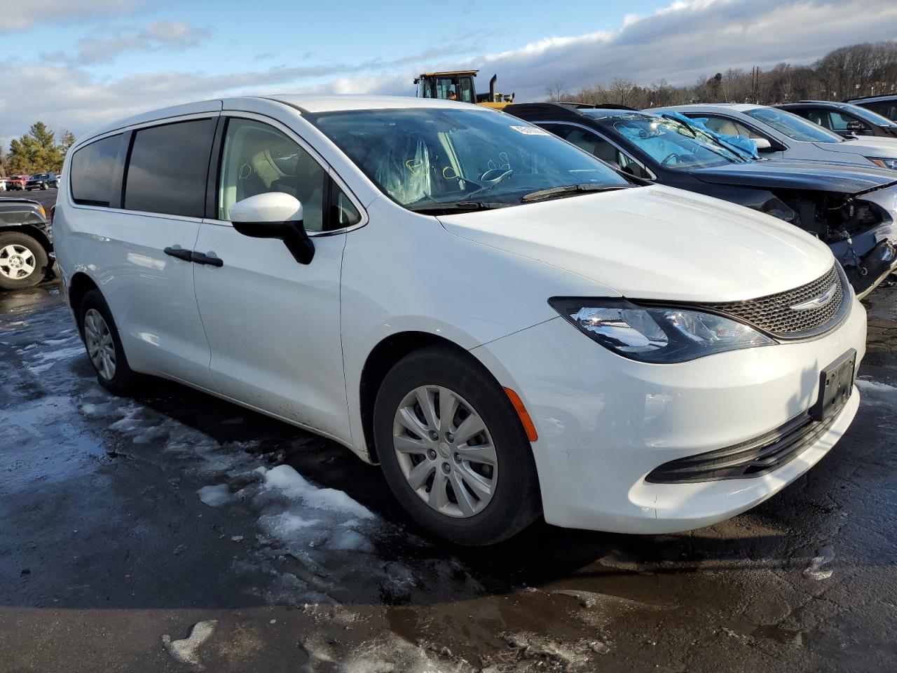 2020 Chrysler Voyager - Image 4