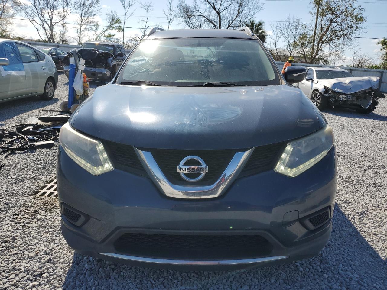 2015 Nissan Rogue - Image 5