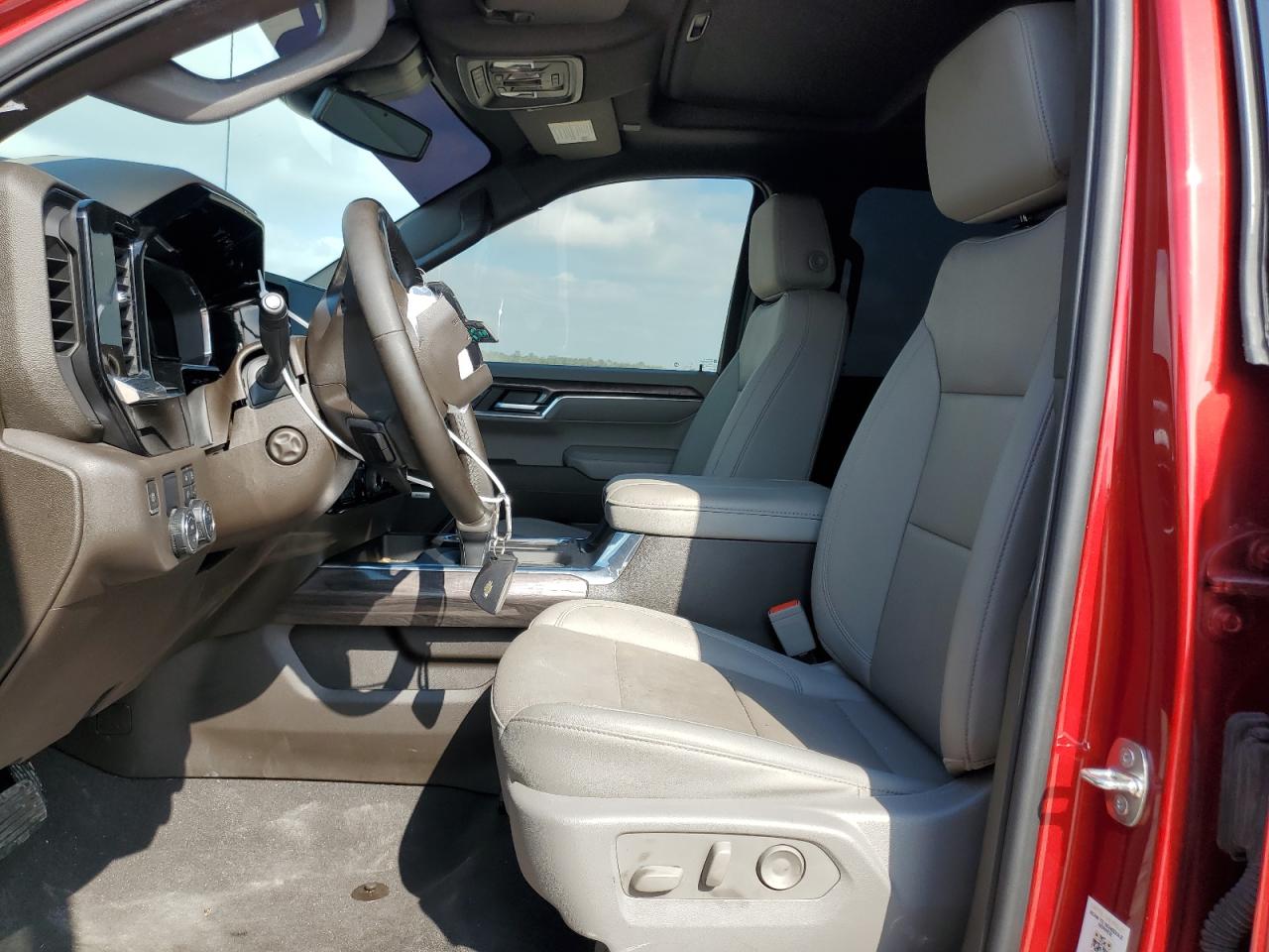 2023 Chevrolet Silverado - Image 7