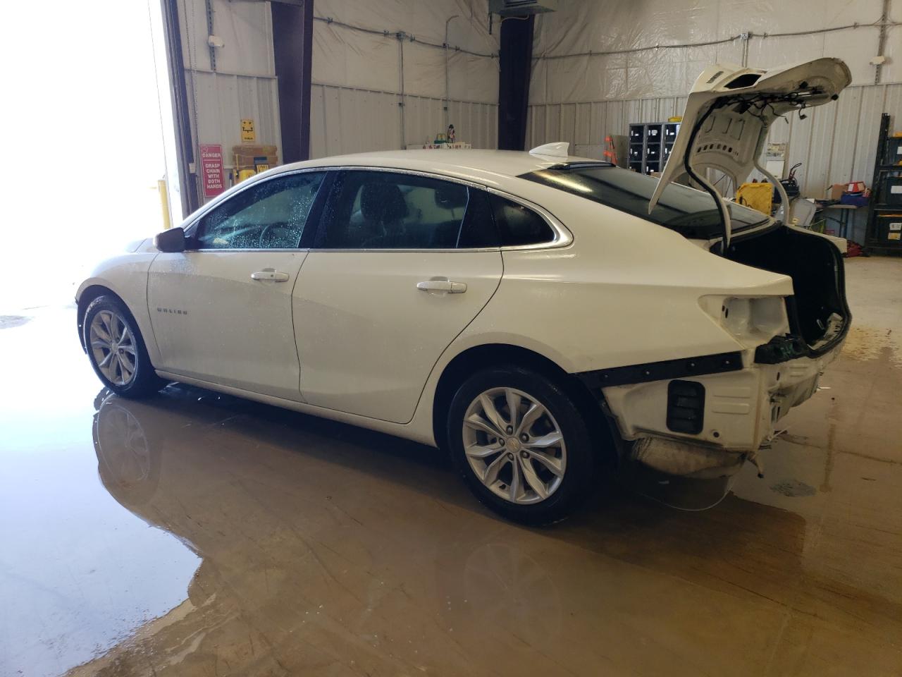 2023 Chevrolet Malibu - Image 2