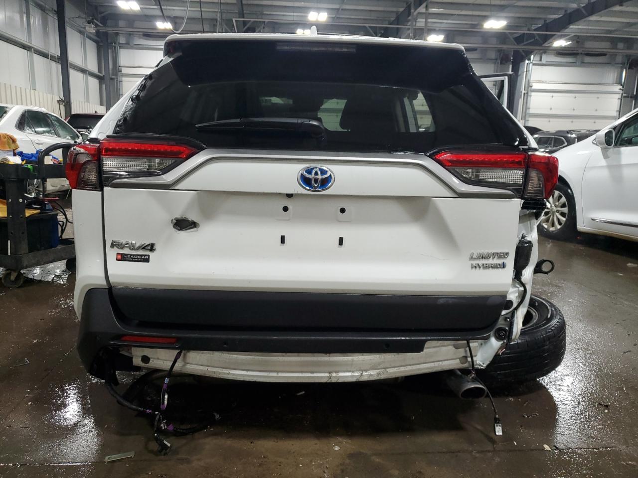 2024 Toyota RAV 4 - Image 6