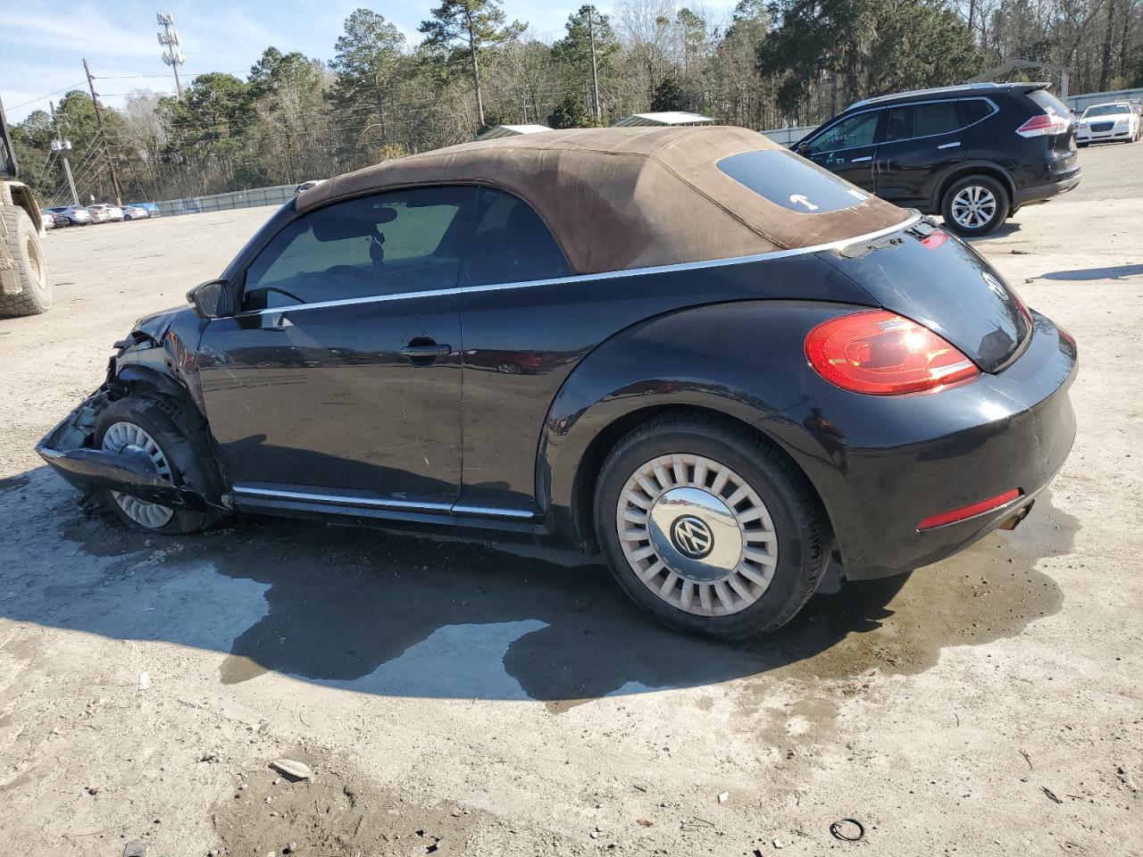 2014 Volkswagen Beetle - Image 2