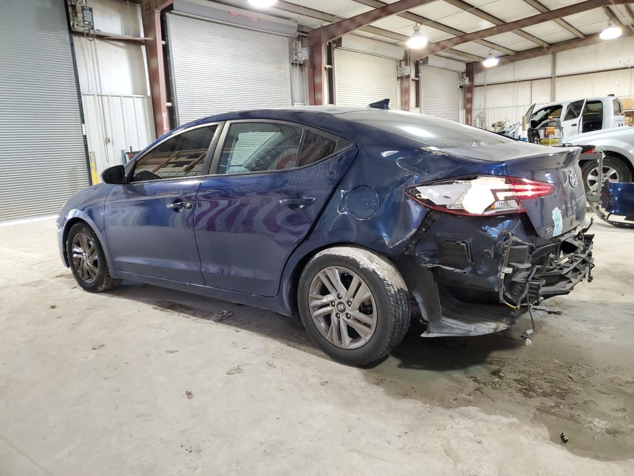2019 Hyundai Elantra - Image 2