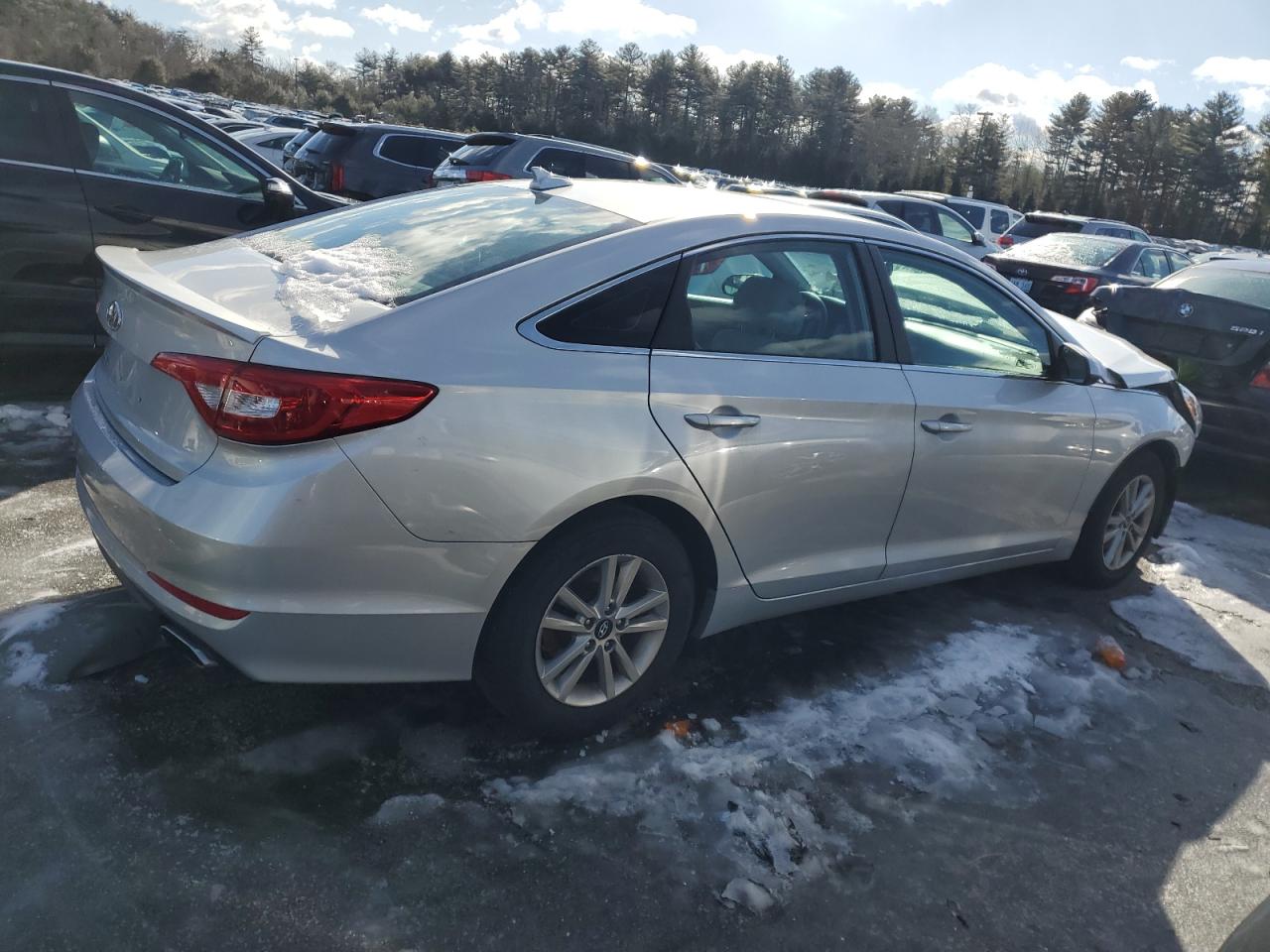 2015 Hyundai Sonata - Image 3