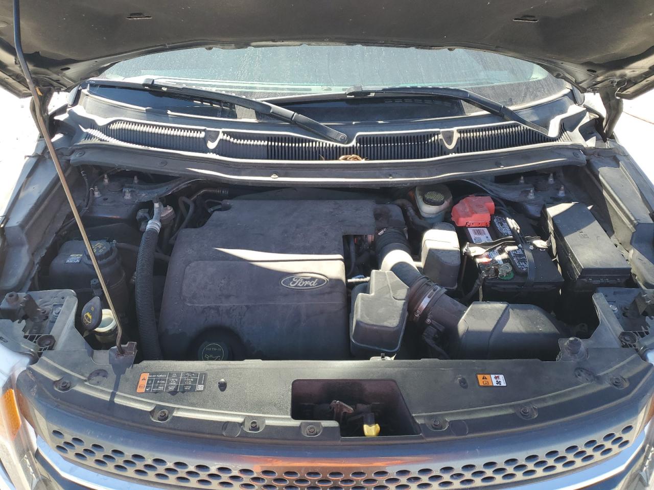 2015 Ford Explorer - Image 12