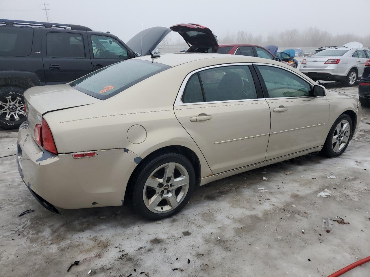 2010 Chevrolet Malibu - Image 3