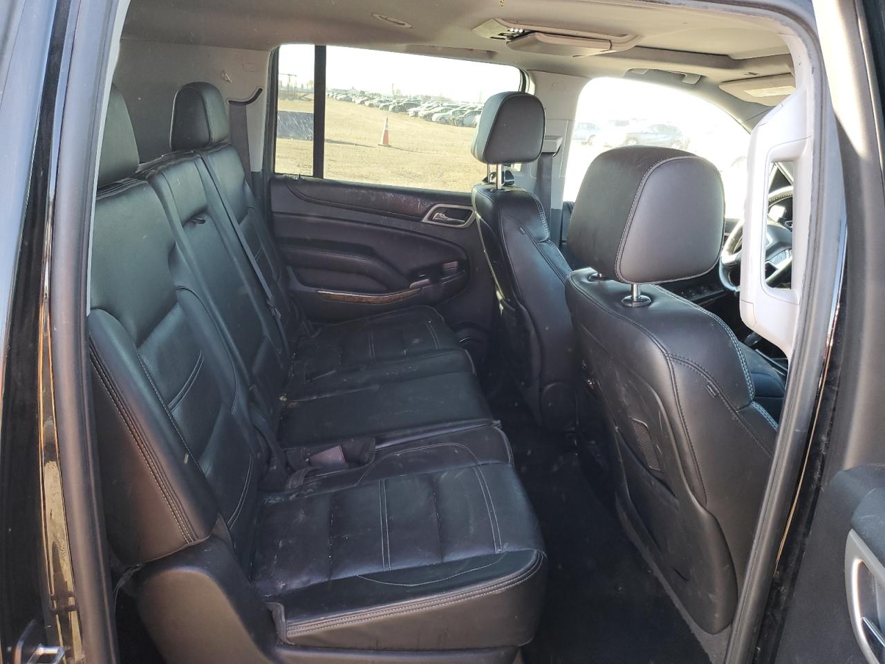 2015 GMC Yukon - Image 11