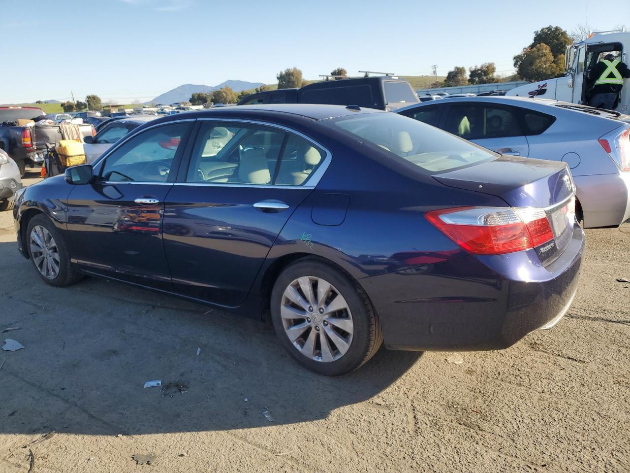 2013 Honda Accord - Image 2