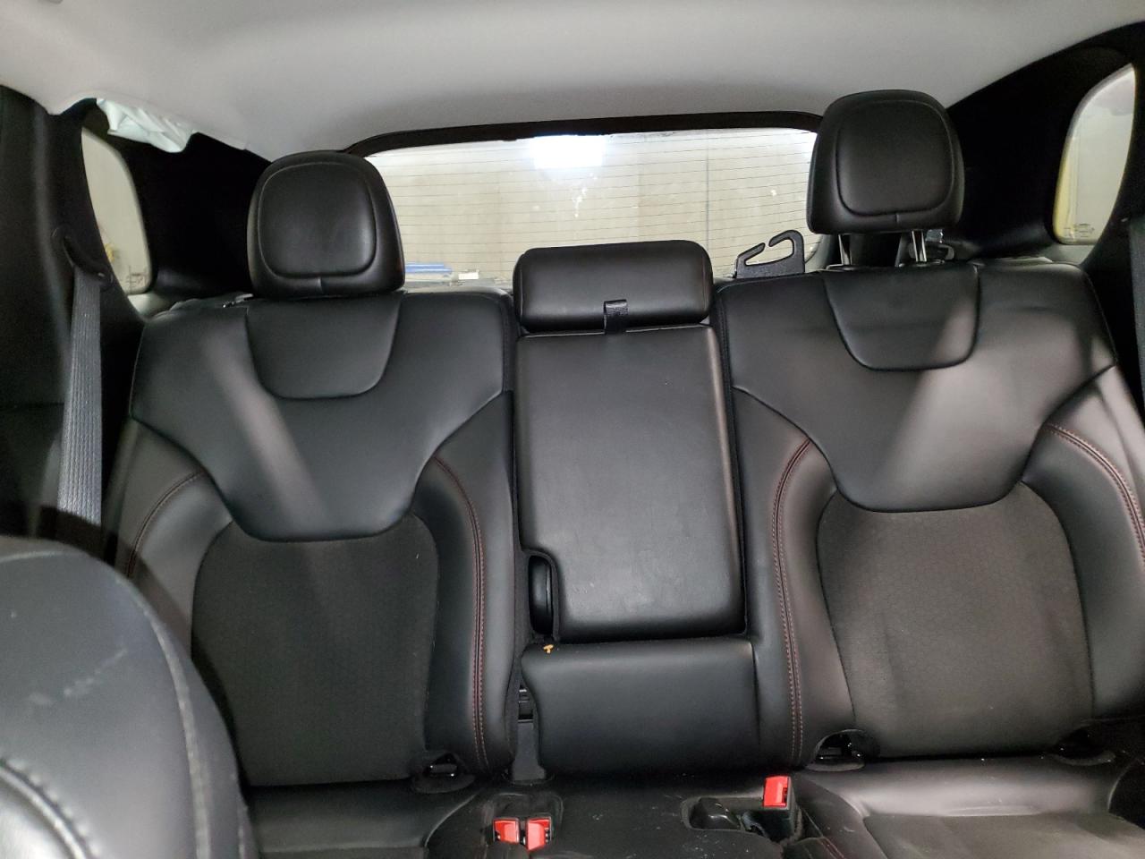 2020 Jeep Cherokee - Image 10