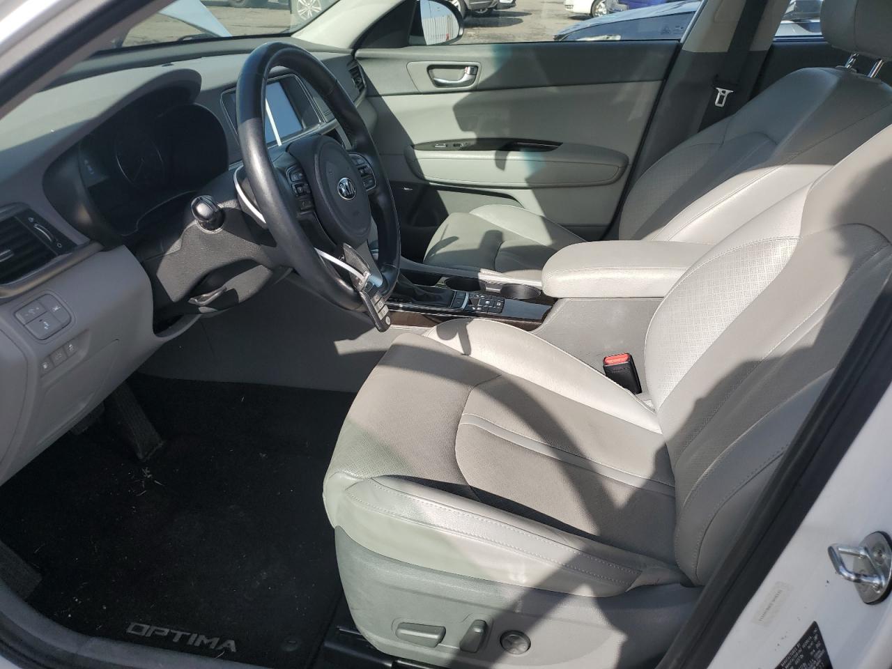 2017 Kia Optima - Image 7
