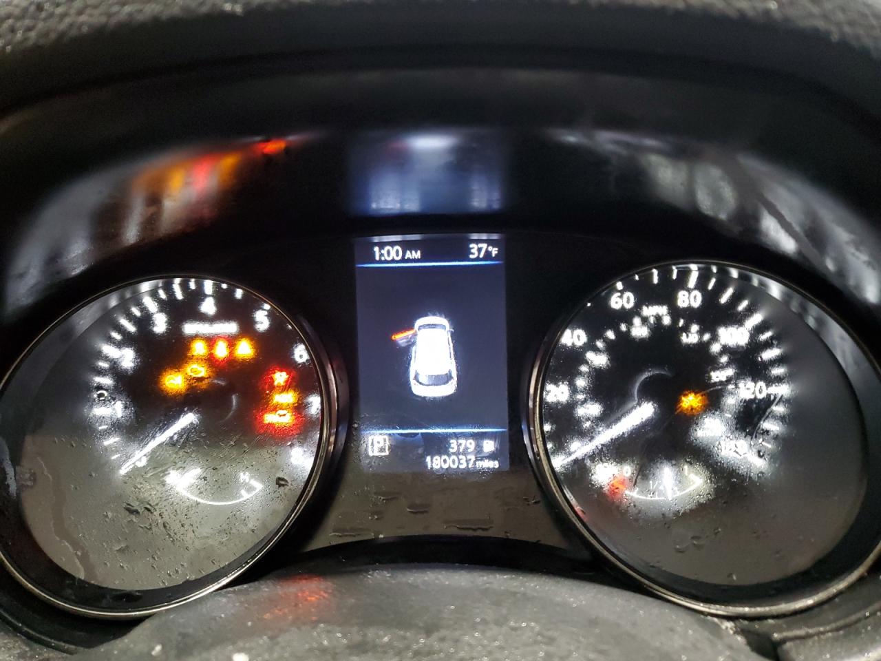 2018 Nissan Rogue - Image 9