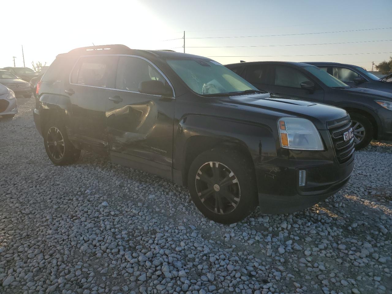2017 GMC Terrain - Image 4