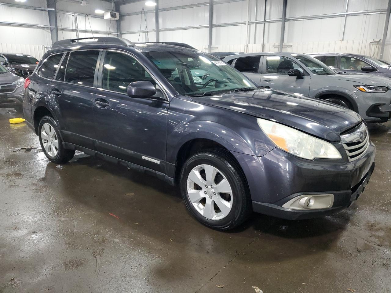 2010 Subaru Outback - Image 4