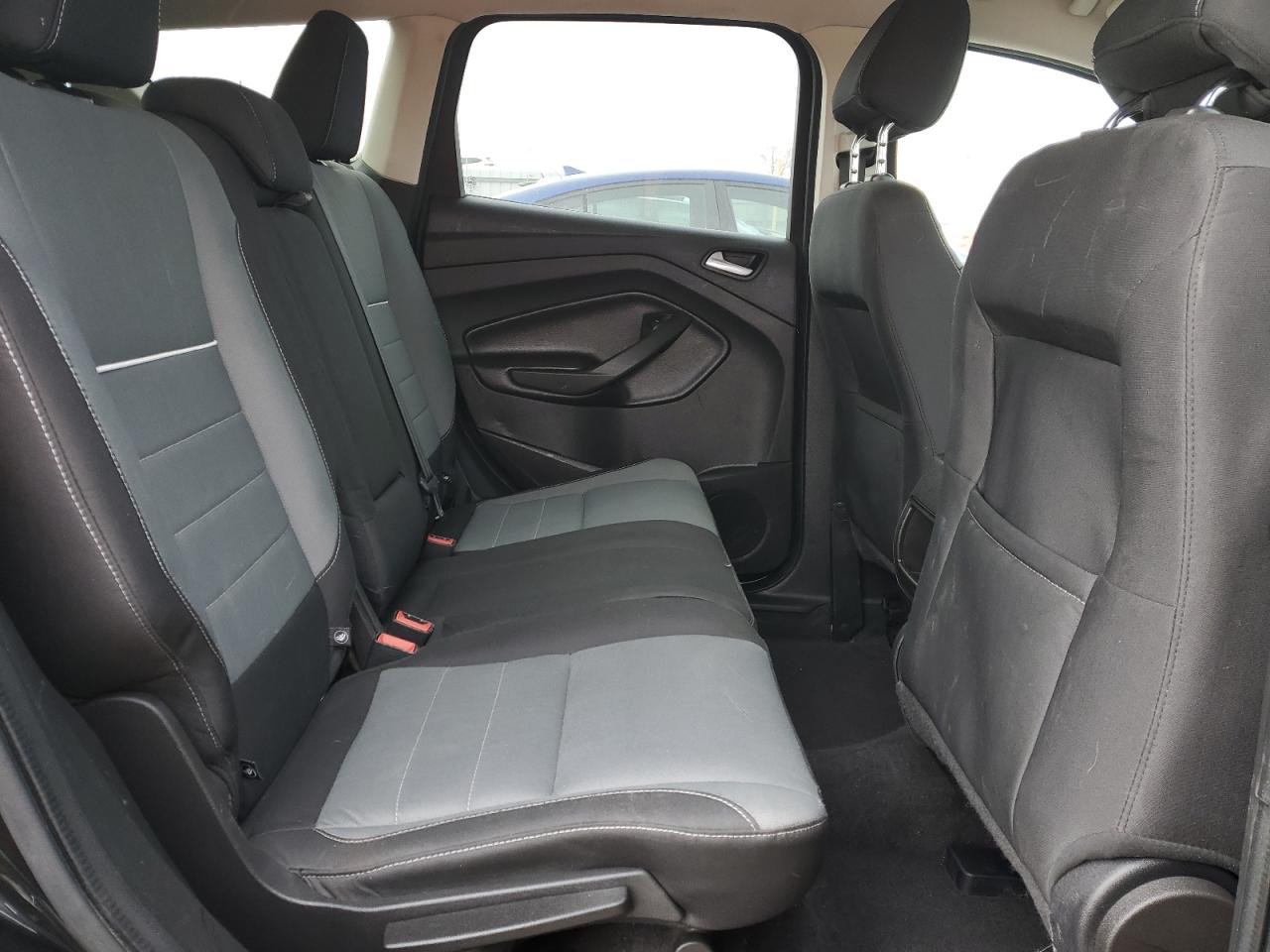 2015 Ford Escape - Image 11