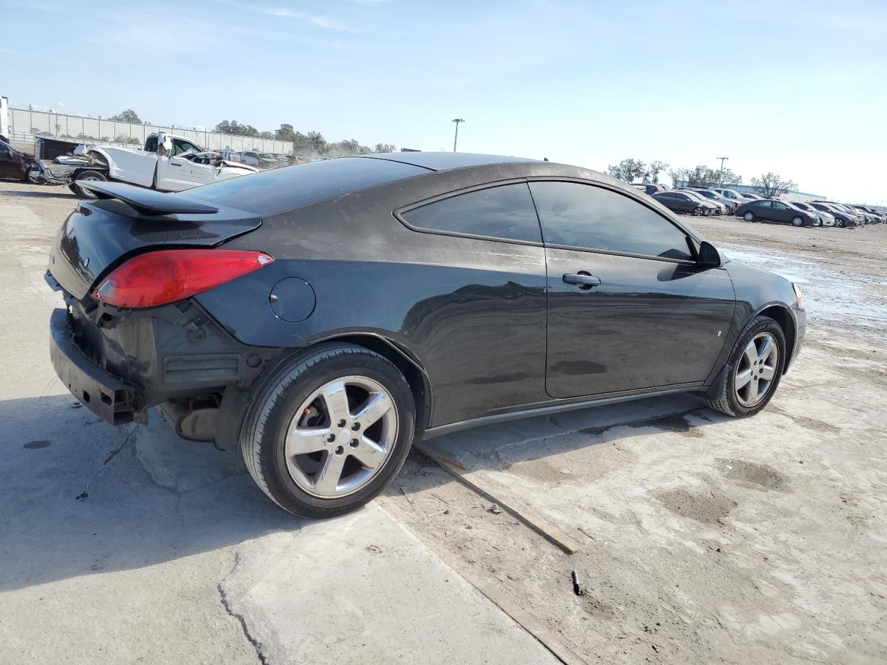 2008 Pontiac G6 - Image 3