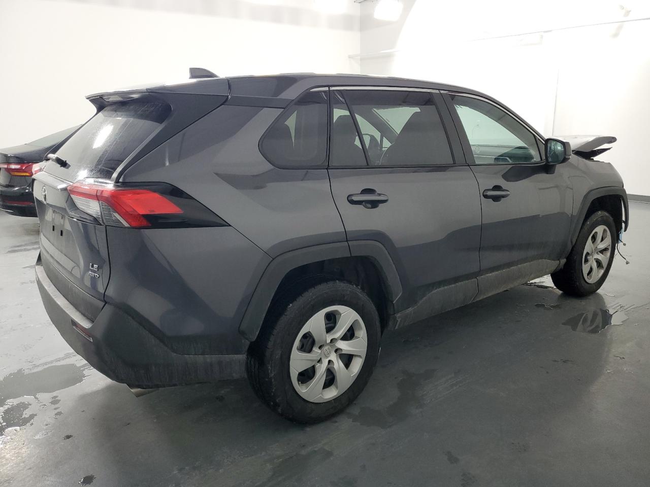 2024 Toyota RAV 4 - Image 3