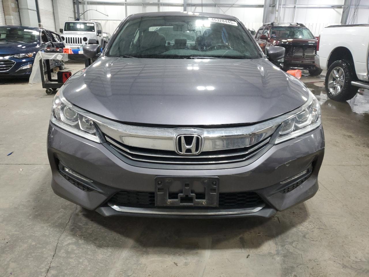 2016 Honda Accord - Image 5